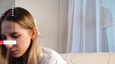 heida_moor - Porn Video [Cam4]: captured cam time, enviable waistline, perfectly sculpted posterior