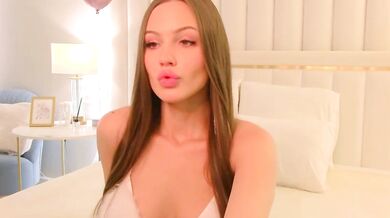 LexiMouss humiliates herself in yoga with a big ass and small tits on cam2cam