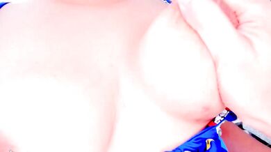 Strong1couple: Petite MILFs get naughty with toys and share a mouthful of cum