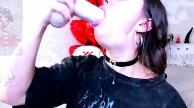 KarolineNeuer's Erotic Cosplay Dance & Orgasm with Double Penetration & Vibrator Fun!