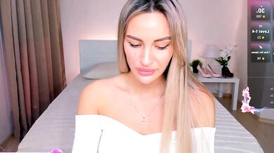 Leilalav gets kinky with dildos & vibrators in public!