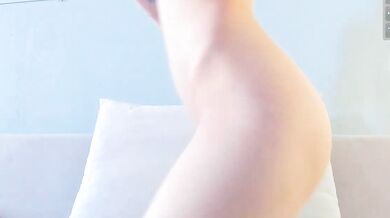 Chisamisaa's massive ass teases and pleases with her vibrator in a private teen striptease