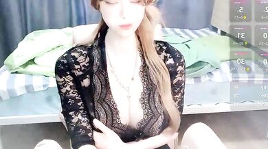 Lei-er goes wild with dirty talk & BBW blowjob in HD POV video