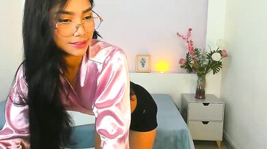 Interactive video: MilaStar9's nude Latin-style blowjob with a hegao-like finish