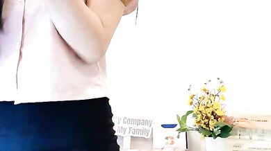 Watch Lush-Office's curvy young body twerk in a private office cam2cam session