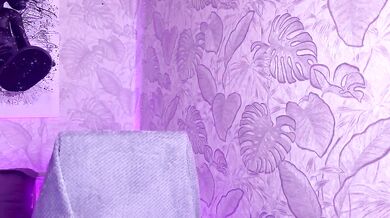 Watch Melody_Grey's naked striptease on cam: A hentai cum-fest!