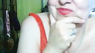 VeronicaGold51, the white, topless Ukrainian, shaven-haired, cheap-mature, cheapest-privates, mature porn