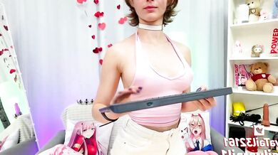 Petite Russian slut Silva-Tail teases with a big dildo & deepthroats like a pro