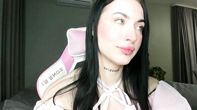 JenniferQueen11's Lovense Teens Get Naughty with Erotic Interaction and Fingering