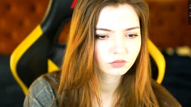 Watch Chaturbate's First Teen: A Flexible Nude Model