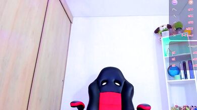 Chaturbate Video: Watch this couple's steamy dreams come to life with tight hush clamps and stockings