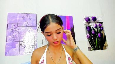 Watch MarianaManzur's public squirt show - Teens get oiled up and squirt in recordable video