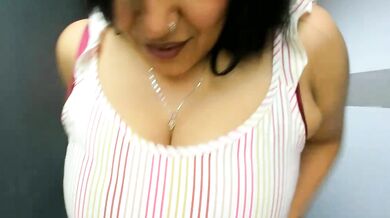 Watch GiaFox_ get her big-nipples and latina tits out in a steamy 69 position
