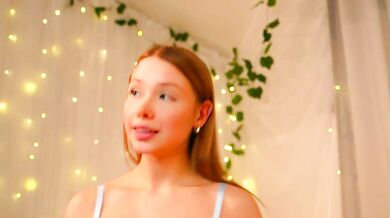 April Blush gets naughty with bigbooty bwc on Chaturbate