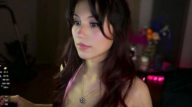 Watch greeny_mat's Chaturbate Webcam footage in full view of onlyfans' Leaks!