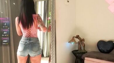 Chaturbate Video: Mysticxkitty gets her big pussy lipped and filled with cum