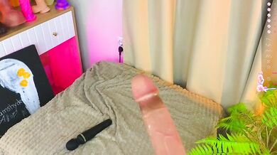 Katebleare's young white pussy gets a deep anal creampie from a dildo and vibrator