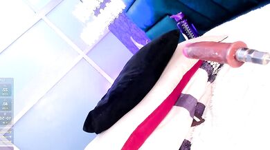 AmandaaJones_ goes wild in a hot striptease-cum-orgy with deepthroating, cowgirl, and more!