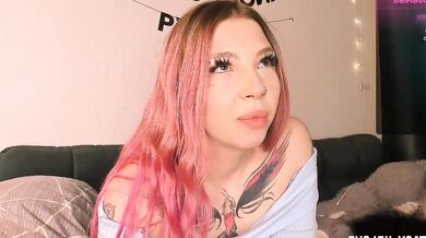 Stacy__vice's patreon video: A skinny student's first time on Chaturbate