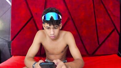 Dave_Danna - Porn Video [Cam4]: perfectly sculpted posterior, naked breasts, perfectly formed bust