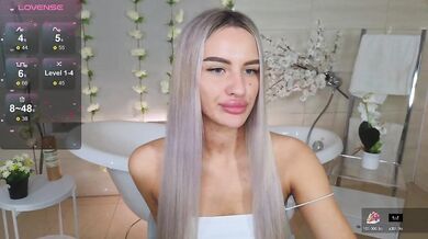 LeilaFlower - Porn Video [Bongacams]: stunning belle, hot parts, perfect waistline