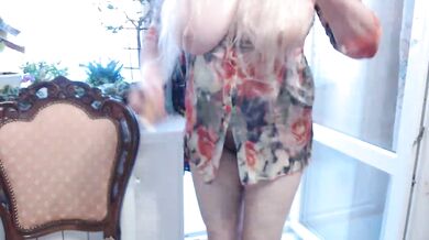 Marionaa - Porn Video [Bongacams]: naked chest, webcam interaction, live cams