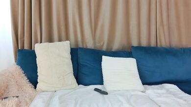 AddictiveT - Porn Video [Bongacams]: stunning enchantment, captivating cleavage, fantastic boobs