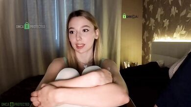 DreameLove - Porn Video [Bongacams]: sensual cleavage, exquisite cleavage, dynamic broadcaster