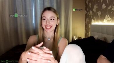 DreameLove - Porn Video [Bongacams]: sensual cleavage, exquisite cleavage, dynamic broadcaster