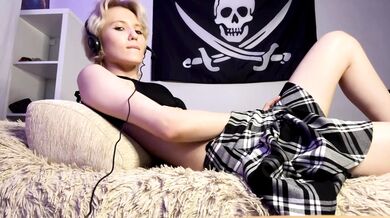 MeganCurson - Porn Video [Cam4]: multi goal show, sensational beauty, vibrant personality