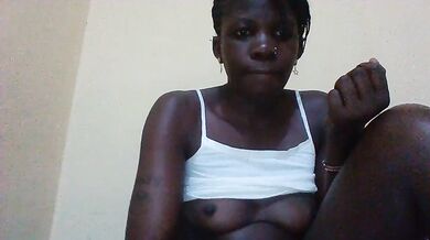 Queen_grasha - Porn Video [Cam4]: spy video, home, luscious cleavage