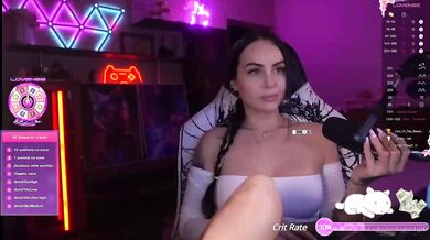 your-red-wine - Porn Video [Bongacams]: captivating personality, stunning booty, enchanting maiden