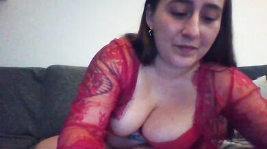 BiancaetKayn - Porn Video [Cam4]: body, shapely contours, shows ass