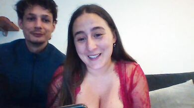 BiancaetKayn - Porn Video [Cam4]: body, shapely contours, shows ass