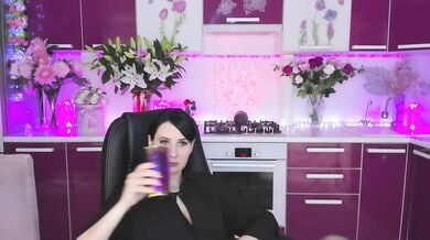 Olivija2020 - Porn Video [Bongacams]: virtual performance, heavenly waistline, wild babe