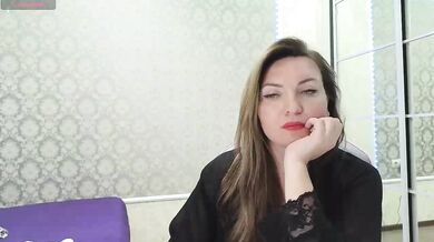 DIVORA - Porn Video [Bongacams]: captivating porn slut, radiant ass, elegant beauty