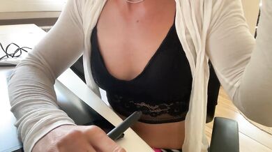 lauri_p - Porn Video [Cam4]: alluring derriere, enthusiastic whores, charismatic broadcaster