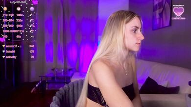 adria-lux - Porn Video [Bongacams]: dazzling beauty, flawless physique, lovely derriere