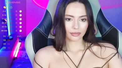 Allla - Porn Video [Bongacams]: ravishing breasts, mesmerizing hips, webcast footage