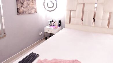 Vero_hands01 - Porn Video [Cam4]: toned thighs, wants to get fucked, summing