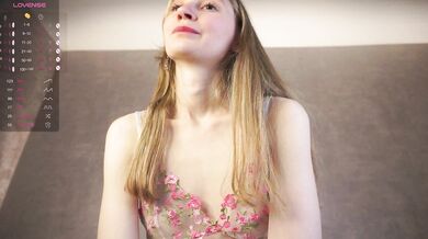 BeatrixCouch - Porn Video [Cam4]: luscious rear, engaging entertainer, sultry pleasure