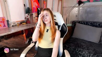 Na-izi - Porn Video [Bongacams]: quivering passion, mesmerizing chest, lovely contours
