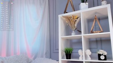 AraCresswell - Porn Video [Cam4]: wants to start touching pussy, vibrant streamer, massage