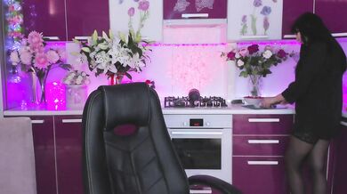 Olivija2020 - Porn Video [Bongacams]: alluring contours, ferocious whispers, seductive glutes