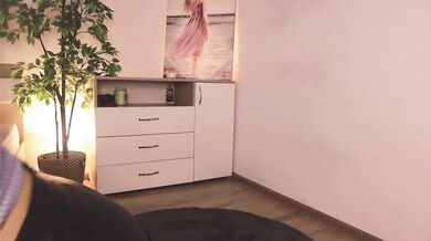 MissLullu - Porn Video [Cam4]: dynamic broadcaster, fuck her hard, wants to get naked