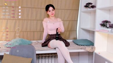 ArleighHewlett - Porn Video [Cam4]: webcam babe in ecstasy, lovely derriere, captivating chest