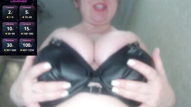 Spinners - Porn Video [Bongacams]: delicate allure, cam show, cam model