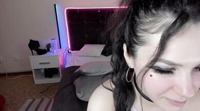 CassieEvans - Porn Video [Bongacams]: erotic body tease, webcam goddes, video documentation