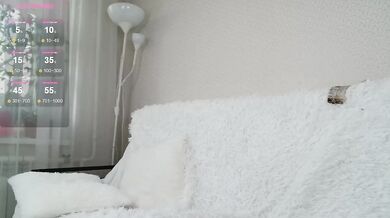 MollyX - Porn Video [Bongacams]: peachy bottom, sparkling siren, ravishing booty