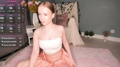 EvaSweet - Porn Video [Bongacams]: dazzling charmer, enchanting physique, webcam chat